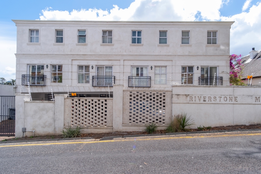 2 Bedroom Property for Sale in Wynberg Upper Western Cape